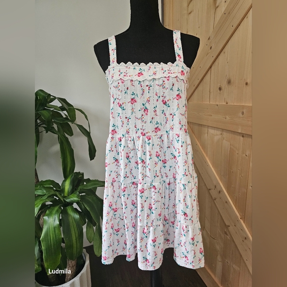 BETSEY JOHNSON size M Women's Sleeveless Tiered Floral‎ Summer Dress - Picture 1 of 7